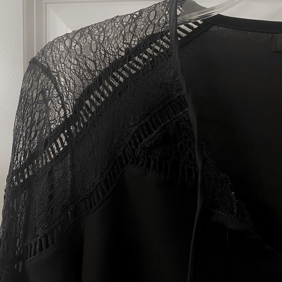 Black Chiffon Long Sleeve Blouse - Picture 2 of 4